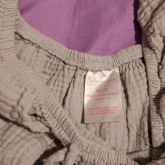 Two piece set - Picture 3 of 4